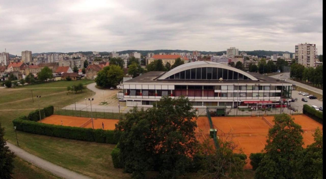 Apartman Rakovac Apartment คาร์โลวัตส์ ภายนอก รูปภาพ